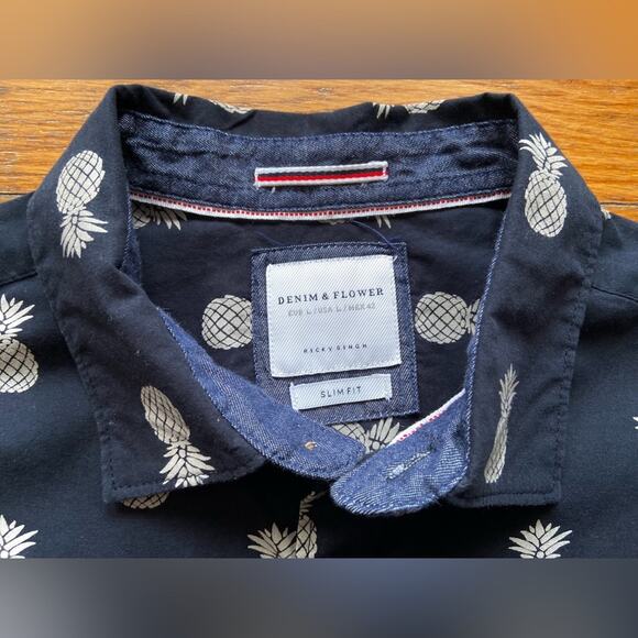 DENIM & FLOWER Ricky Singh Slim-Fit Navy w/White Pineapple Shirt sz L (NWT) - Picture 4 of 7